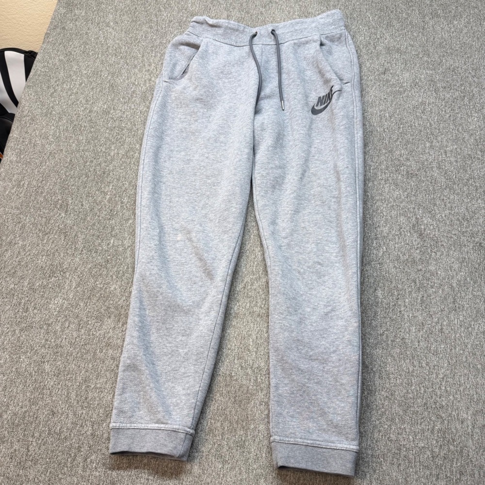 Nike Sportswear Mens Joggers Gray Fleece Tapered Sweatpants Small 1298